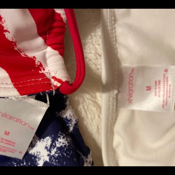 ❤️‍🔥R, W & B 2 IN 1 REVERSIBLE STARS & STRIPES BIKINI WITH WHITE BOTTOMS SIZE M - Picture 5 of 9